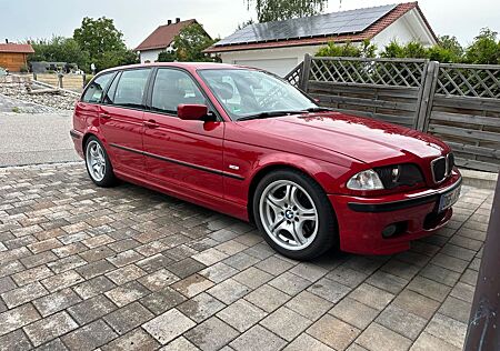 BMW 330i touring -