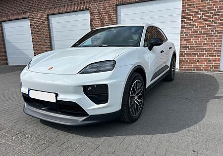 Porsche Macan 4 *Luftfahrwerk*Panoramadach*Matrix LED*