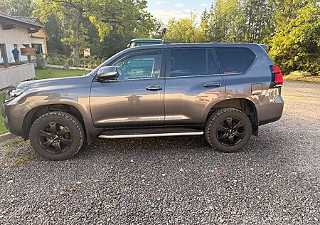 Toyota Land Cruiser 2.8 D-4D Executive Automatik Ex...