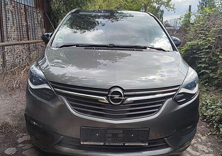Opel Zafira Tourer OPC-LINE