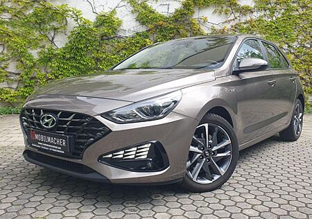 Hyundai i30 Mild-Hybrid Navi*Lenkr.H.*Kamera*Temp*LED