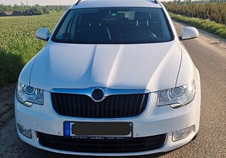 Skoda Superb 2.0 TDI Ambition Combi Ambition