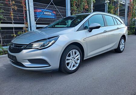 Opel Astra .1.6.CDTI. Sports Tourer+ PDC. NAVI. Kamera