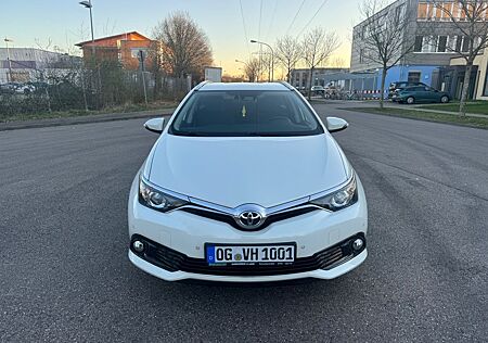 Toyota Auris Touring Sports Touring Sports 1,2-l-T ...
