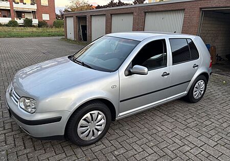 VW Golf Volkswagen 1.4 Comfortline KLIMA TUV