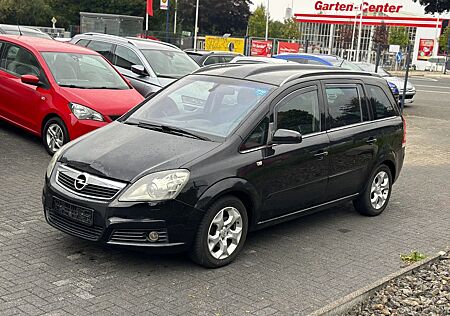 Opel Zafira B Edition-7sitzer-Pano-Xenon-Navi-KuppNeu