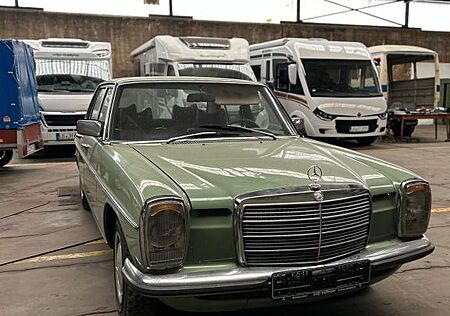 Mercedes-Benz 230 Strich 8