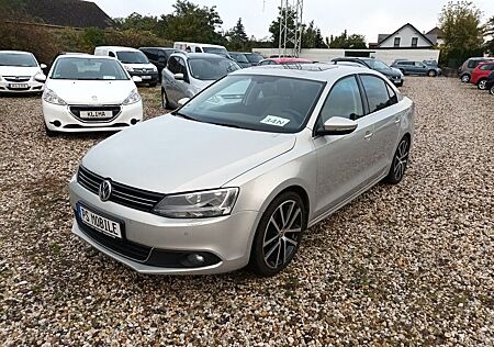 VW Jetta Volkswagen VI Highline, Automatik, SR+WR, Tüv Neu !!!