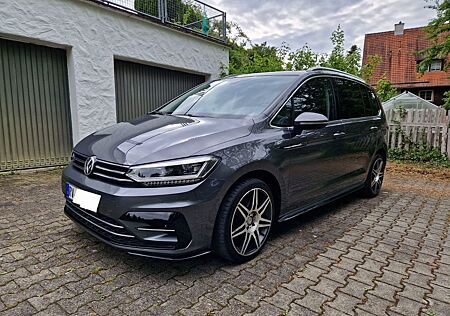 VW Touran Volkswagen 2.0 TDI SCR 140kW DSG Highline Highline