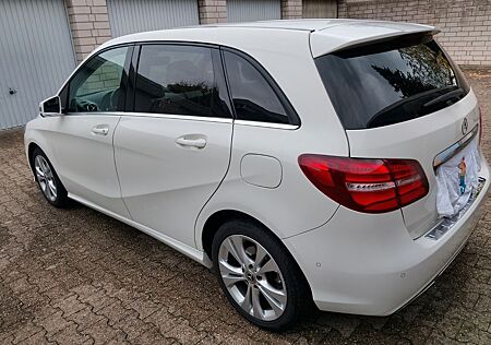 Mercedes-Benz B 200 Sports Tourer