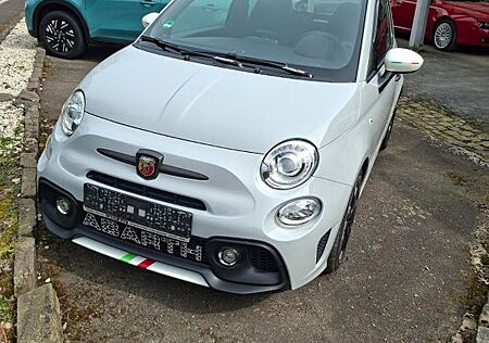 Abarth 500 Cabrio 595 C Competizione 132KW/185PS