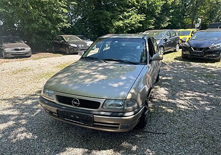 Opel Astra 1.6