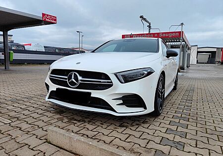 Mercedes-Benz A 35 AMG 4M+Multibeam-LED+Burmester-Sound+Night-Paket