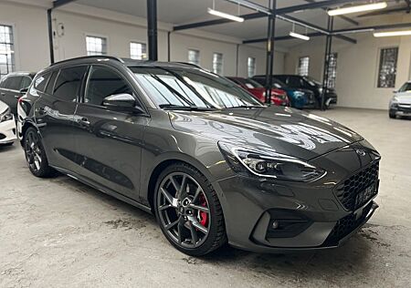 Ford Focus Turnier ST *1.HD*MWST* SH*RECARO*