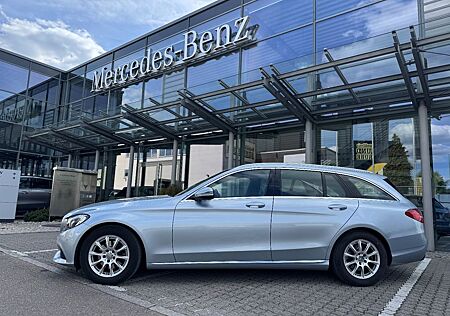 Mercedes-Benz C 220 d T - Handschaltung