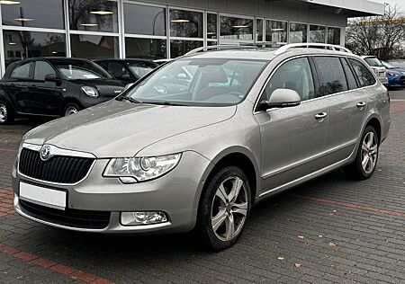Skoda Superb Combi Elegance 2.0TDI 170PS DSG*LEDER*AHK