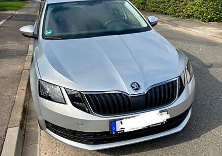 Skoda Octavia 1.4 TSI DSG Drive Combi Drive
