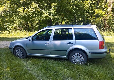 VW Golf Volkswagen 1.9TDI 74kW Comfortline Variant Comfortline
