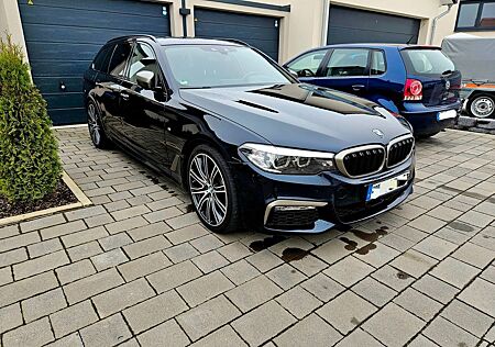 BMW 530d xDrive Touring M-Paket, Scheckheftgepflegt