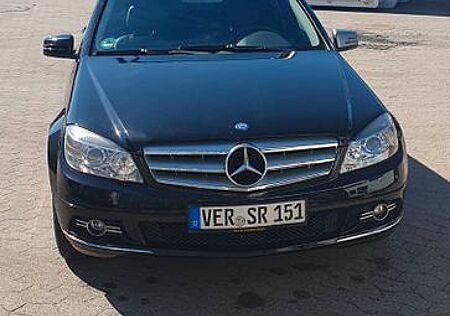 Mercedes-Benz C 180 CGI T BlueEFFICIENCY -