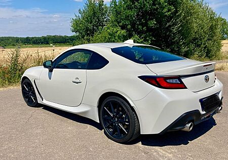 Toyota GT86 GR86, GR-Ausstattung, 8fach-bereift, TOP!