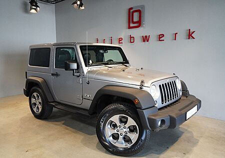 Jeep Wrangler Sahara-1 HD-U-frei-26Tk
