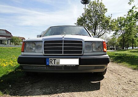 Mercedes-Benz E 300 Limosine 1992