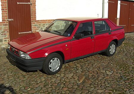 Alfa Romeo Alfa 75