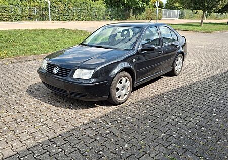 VW Bora Volkswagen 1.9TDI 96kW Highline Highline