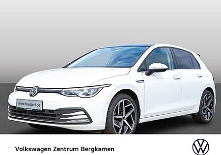 VW Golf Volkswagen VIII 1.5 STYLE STANDHZ. PANO KAMERA ALU18