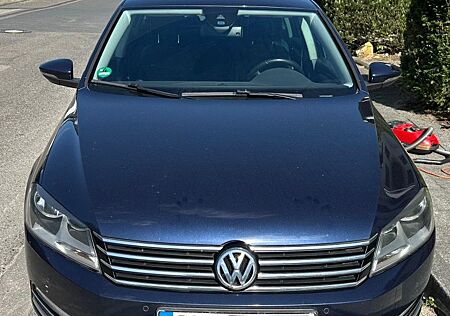 VW Passat Variant Volkswagen 2.0 TDI 125kW Highline BMT Va...