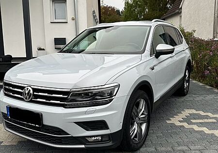 VW Tiguan Allspace Volkswagen 2.0 TDI SCR DSG 4MOTION High...