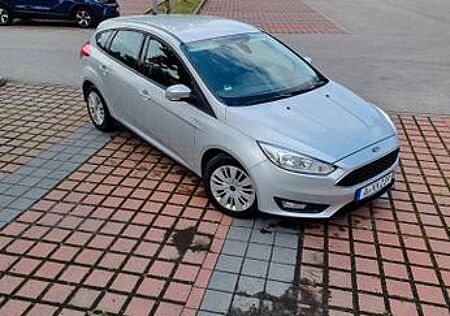Ford Focus 1,0 EcoBoost 74kW Business Business