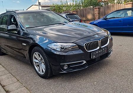 BMW 530d Touring A Luxury Line Luxury Line