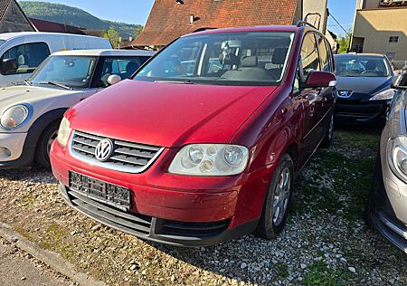 VW Touran Volkswagen 1.9 TDI 74kW Basis