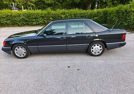 Mercedes-Benz 280