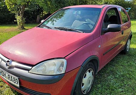 Opel Corsa 1.0 -