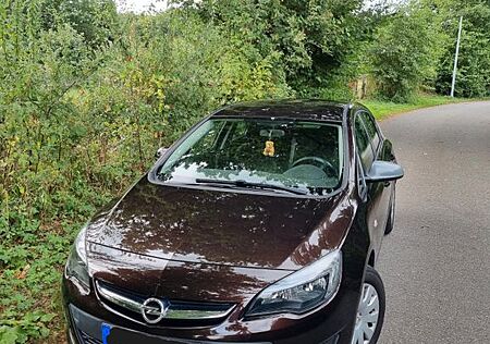 Opel Astra 1.6 85kW