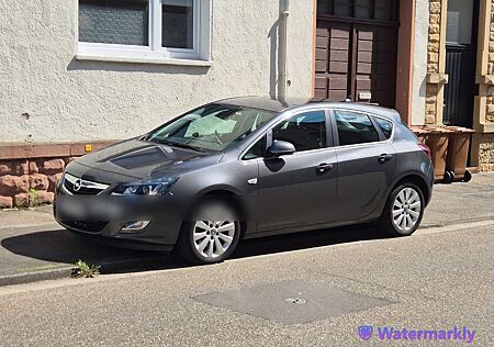 Opel Astra J 1.6 Turbo INNOVATION