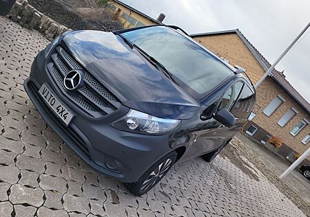 Mercedes-Benz Vito Tourer 220CDI Edition 4X4 Autom,4MATIC lang