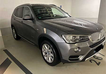 BMW X3 *xDrive20d*AT*xLine*Pano*Kamera*Xenon