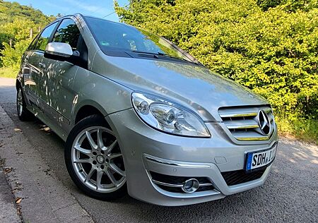 Mercedes-Benz B 180 Autotronic - AHK, Xenon