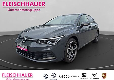 VW Golf Volkswagen VIII Style 2.0 TDI DSG AHK PANO H&K RFK