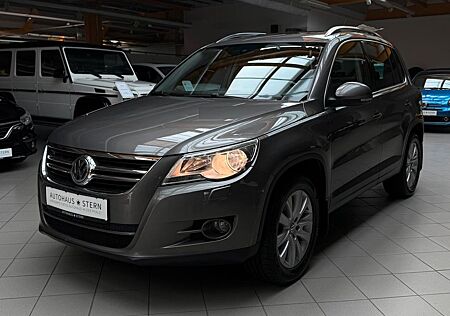 VW Tiguan Volkswagen Pano|4Motion|PDC|SHZ|AHK|S-heftgepflegt