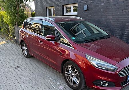 Ford S-Max gebraucht kaufen Ford S-Max 2,0 TDCi 132kW 4x4 Titanium PowerShift...