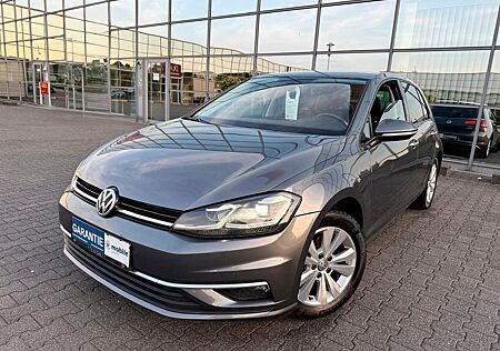 VW Golf Volkswagen VII Lim. Comfortline*Xenon*Pdc*Led*