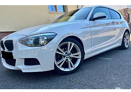 BMW 116i , M-Paket,SPORT, SHZ, Schiebedach, Alcantara