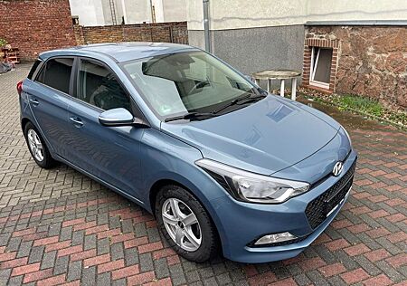 Hyundai i20 Trend 1.3/LPG/Webasto/PDC/Tempomat/S-H