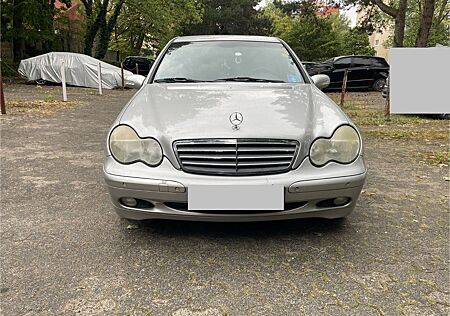Mercedes-Benz C 240 CLASSIC V6
