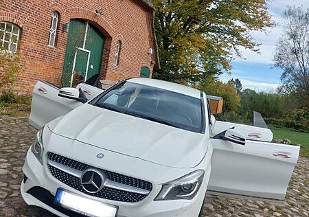 Mercedes-Benz CLA 200 Shooting Brake CLA 200 d 4MATIC DCT ...